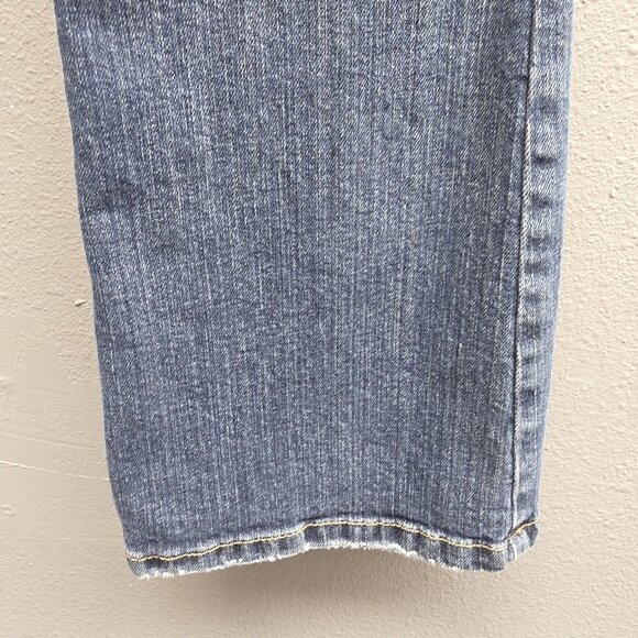 Maurices Jeans Womens 7/8 Short Blue Morgan Bootcut Stretch Denim Classic Style - Picture 3 of 13